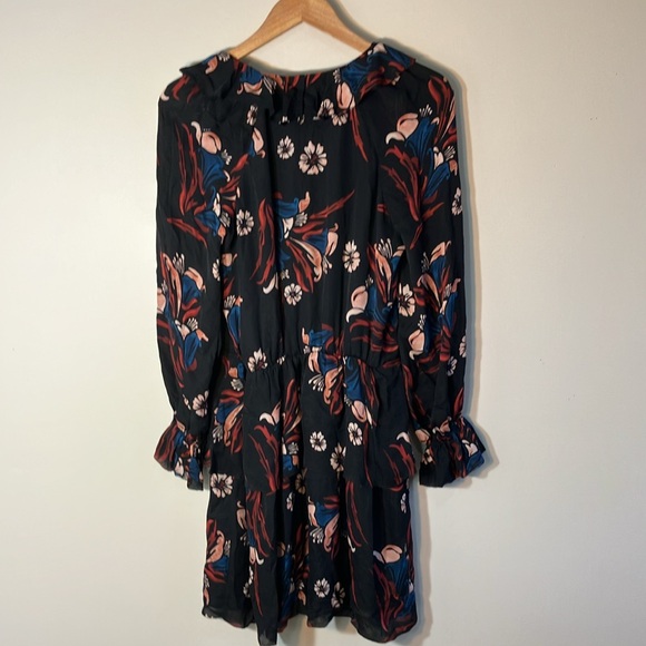Joie Nour dress 100% silk floral ruffle mini dress size Medium - Picture 10 of 11